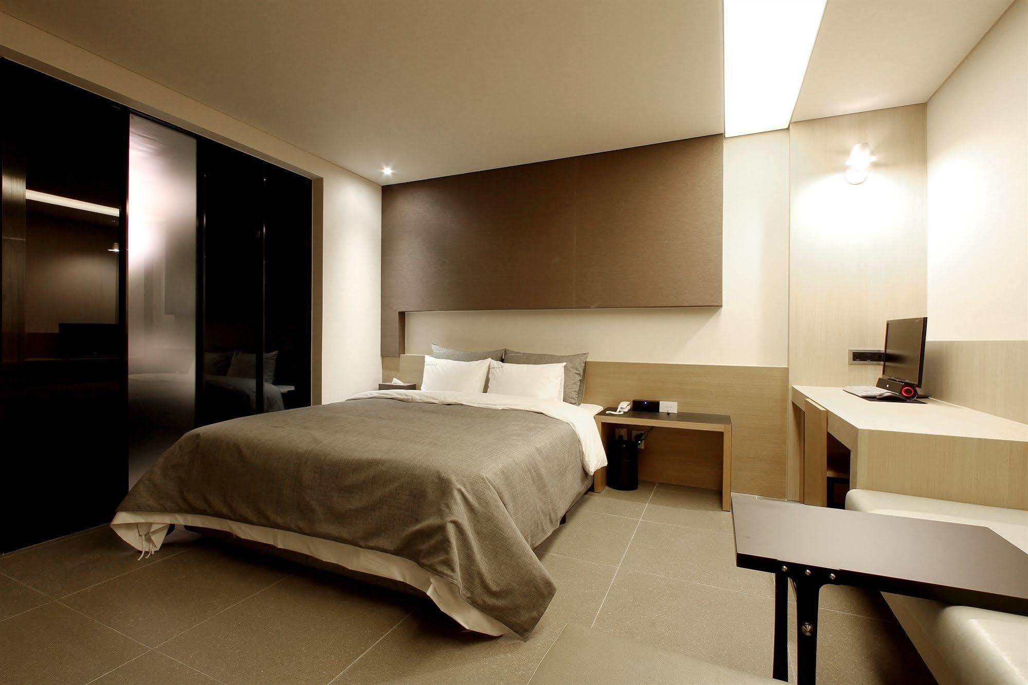 Boutique Hotel K-Oido Siheung Exterior photo