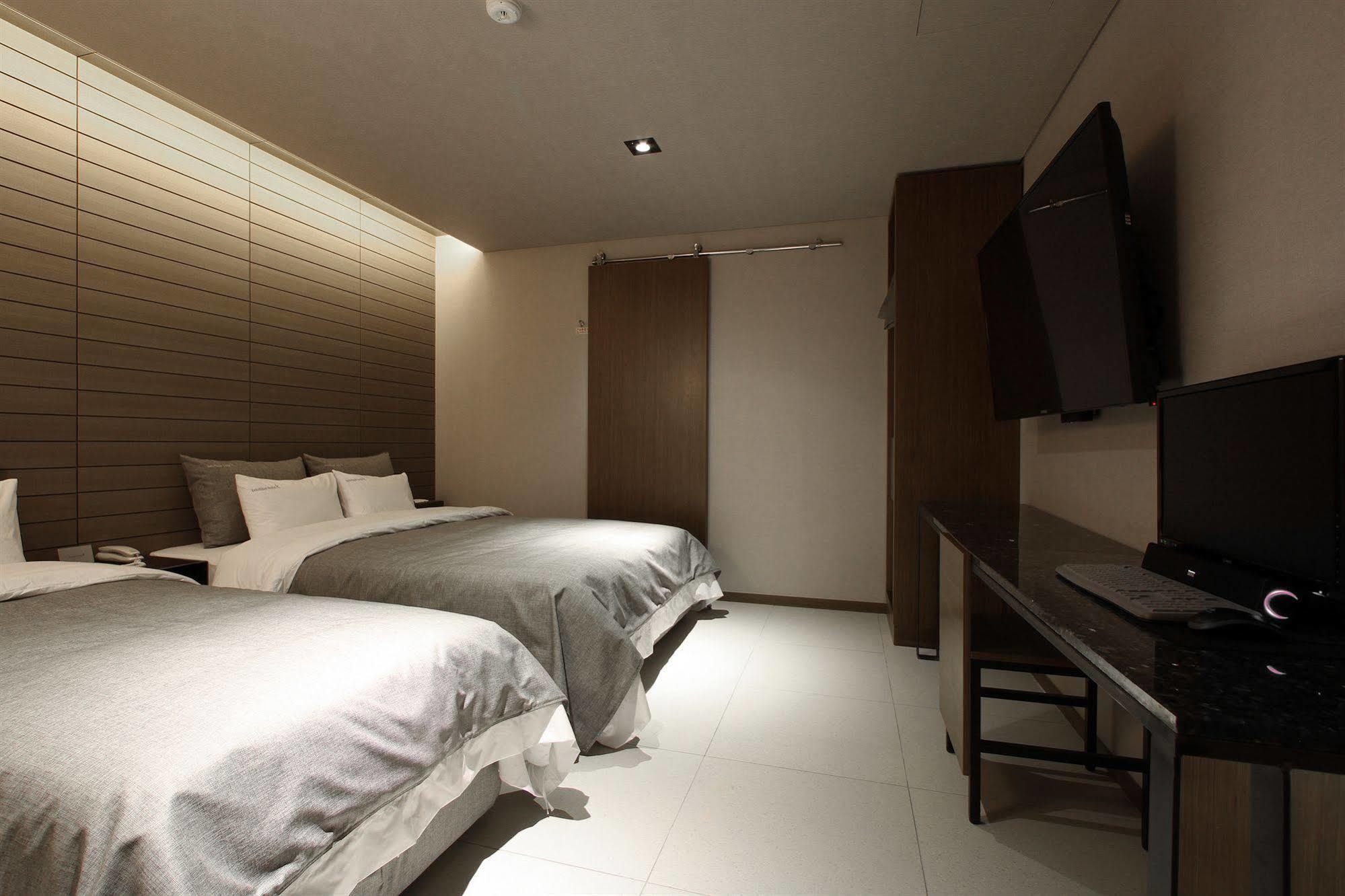 Boutique Hotel K-Oido Siheung Exterior photo
